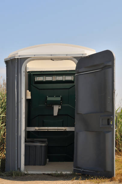 Portable Toilet Options We Offer in Richmond Heights, MO